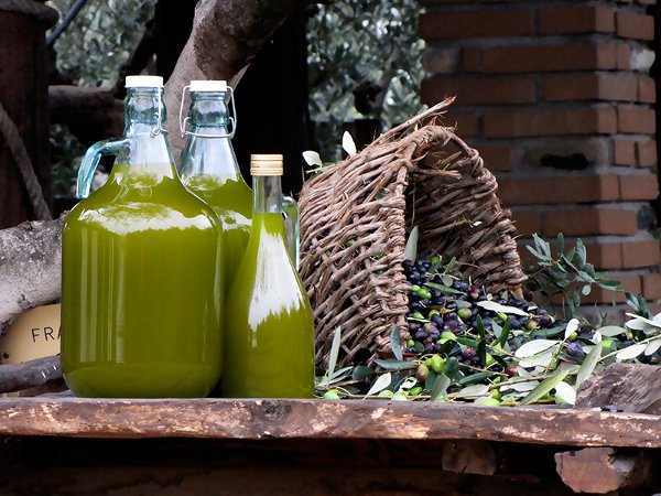 Come filtrare in casa l'olio di oliva? - Olio Cristofaro