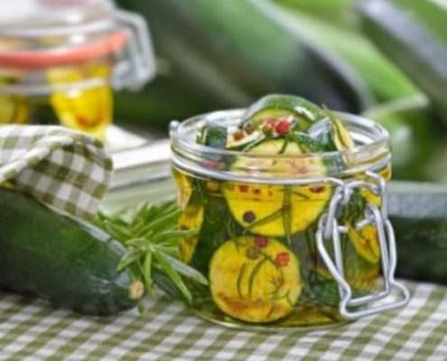 Conserve fatte in casa: zucchine sott'olio