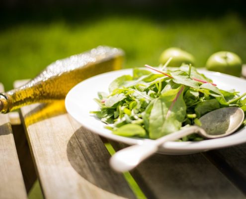 olio di oliva combatte i radicali liberi e l'invecchiamento