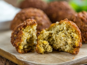 Falafel con olio extravergine di oliva